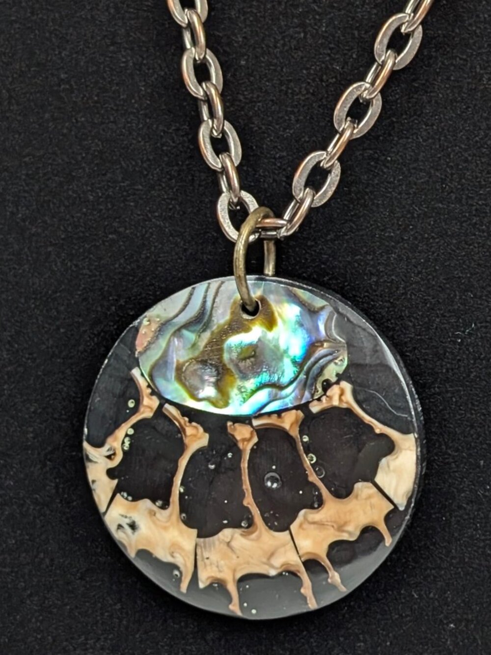 (2/$20) Bohemian Shell & Resin Pendant Necklace